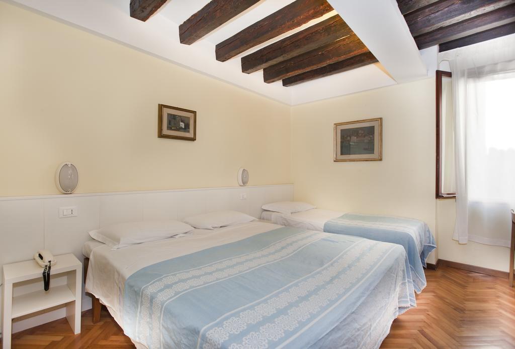 Hotel San Fantin Венеція Номер фото